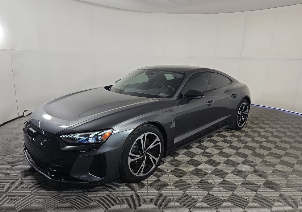 2022 Audi e-tron GT quattro Premium Plus